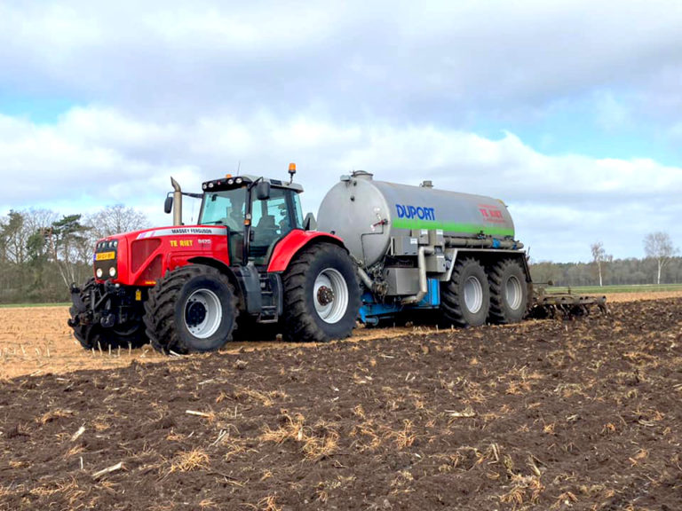 Home – Loonbedrijf te Riet geen klus te groot